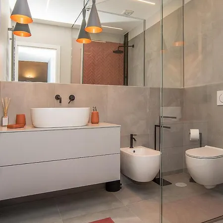 Likeyourhome, 80 Sq M Luxury With Jacuzzi, In Trastevere District ローマ