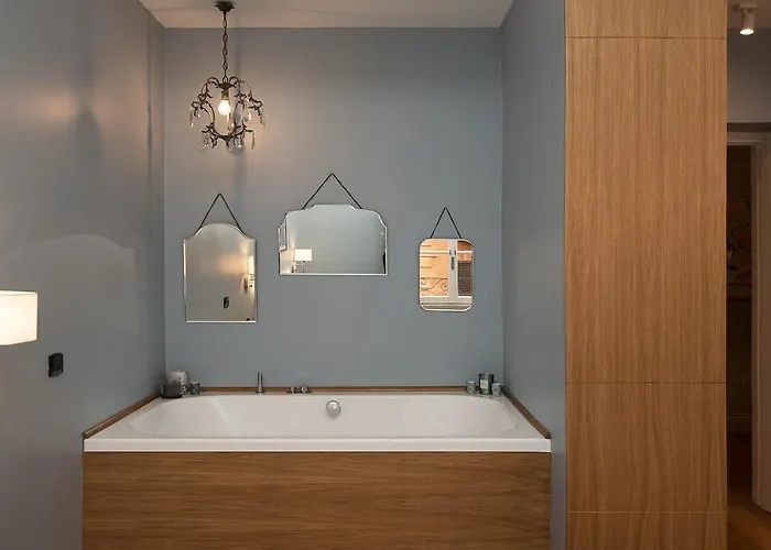 Likeyourhome, 80 Sq M Luxury With Jacuzzi, In Trastevere District *